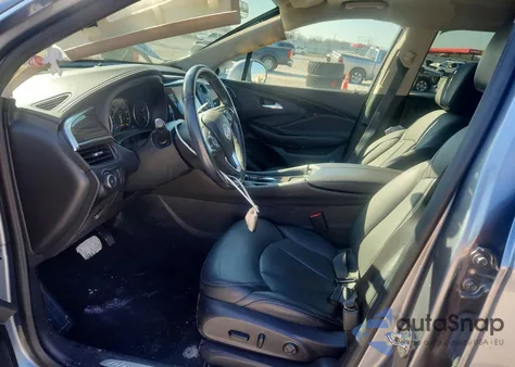 2019 Buick Envision Premium z USA, uszkodzony, nr VIN LRBFX3SX0KD012046